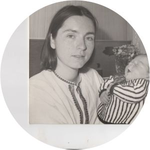 Nelly Sechan photograph