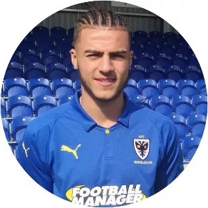 Nesta Guinness-Walker - Footballer