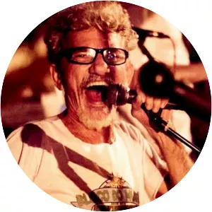 Neuber Uchôa - Musical artist