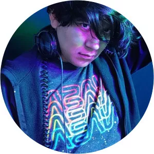 Neutral Moon - Musical artist