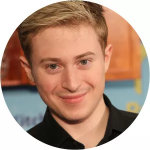 Nevel Papperman - 