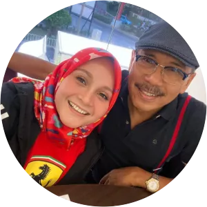 Ngasri Sain photograph