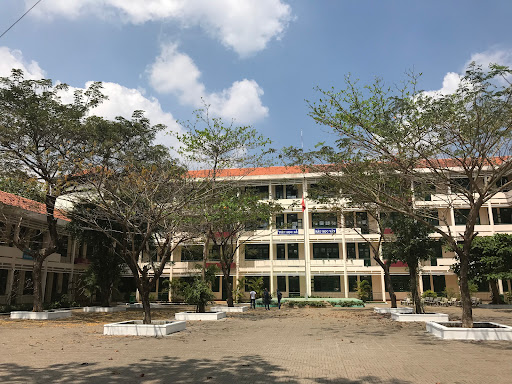 Ngo Quyen High School - Senior high school in Vietnam