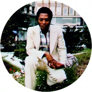 Nguashi N'timbo Musician