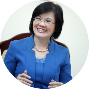 Nguyễn Nguyệt Nga - Pham Binh Minh's wife