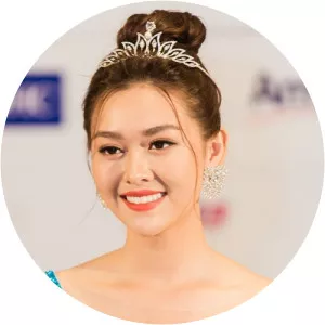 Nguyễn Tường San - Vietnamese model