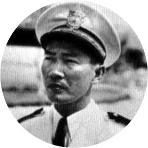 Nguyễn Văn Hinh photograph