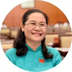Nguyen Thi Le - Politician