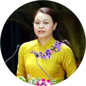 Nguyen Thi Thu Ha - Politician