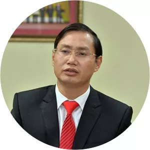 Nguyen Van Tu - Politician