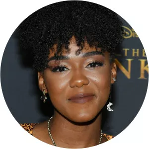 Nia Holloway