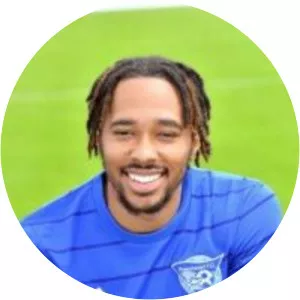 Niah Payne - Football player