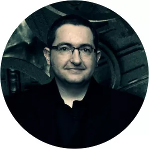 Nic Benns - Title designer