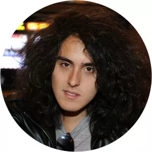 Nicholas Cáceres - Musician