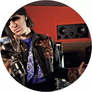 Nick Launay - English record producer