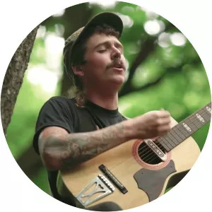 Nick Shoulders - Singer