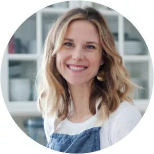 Nicki Sizemore - Author