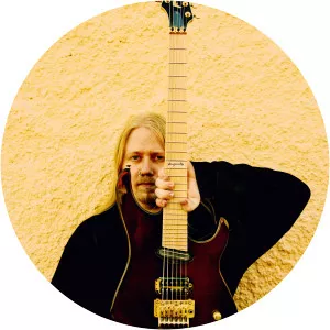 Nicklas Magnusson - Songwriter