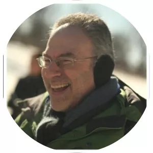 Nicky Brooks - Movie producer ‧ Mel Brooks' son