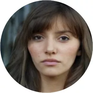 Nicola Carreon