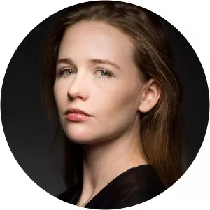 Nicola Frew - Actress