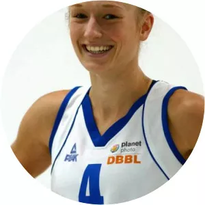 Nicola Happel - Basketball player