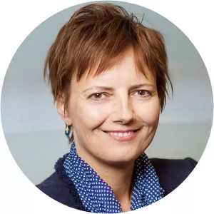 Nicola Palios - Lawyer ‧ Mark Palios' wife