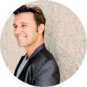 Nicolas King - Singer