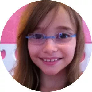 Nicole Flyus - Actress