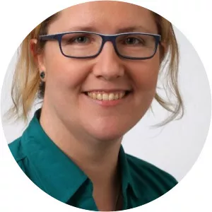 Nicole Hennecke - Author