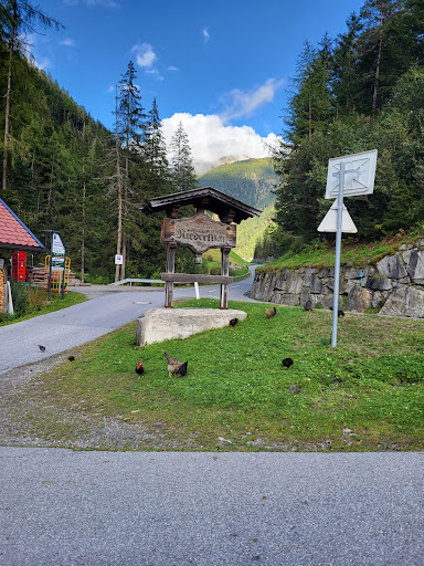 Niederthai kletter parkplatz - Natural rock climbing area in Umhausen, Austria