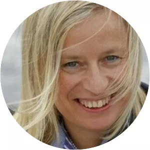 Nieves Abarca - Author