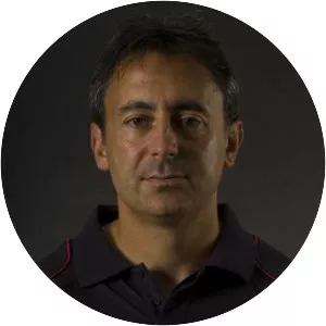 Nigel Davies - Sam Davies' father