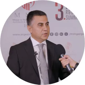 Nihat Oktay photograph