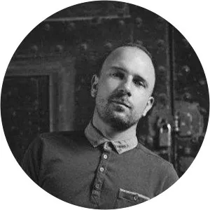 Nik Denton - Musician