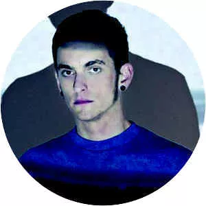 Nik Kaloper Musician