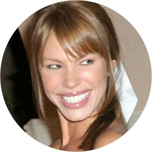 Nikki Cox