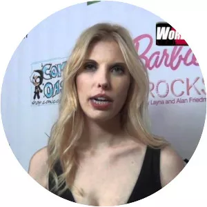 Nikki Frakes photograph