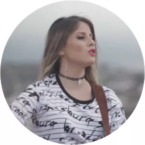 Nikki Mackliff - Singer