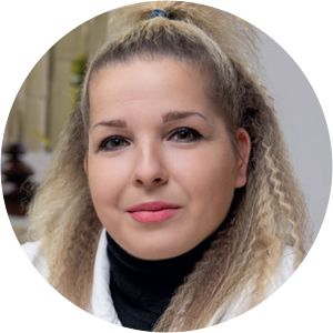 Nikolett Benedek - Sarolta Zalatnay's daughter