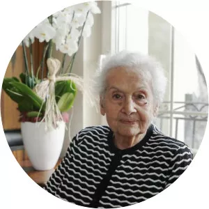 Nilufer Bayar photograph