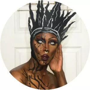 Nina Bo'nina Brown