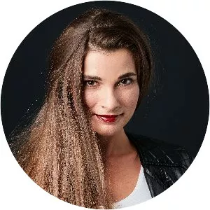 Nina Horakova