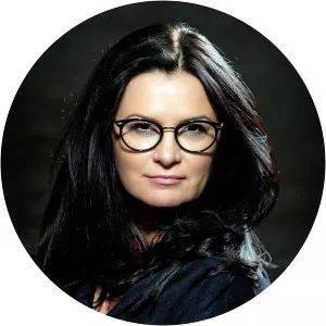 Nina Majewska-Brown - Author