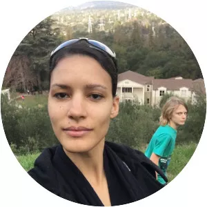 Nina Mansker - Actor