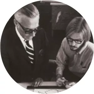 Nina Nusynowicz - Moshe Safdie's ex-wife