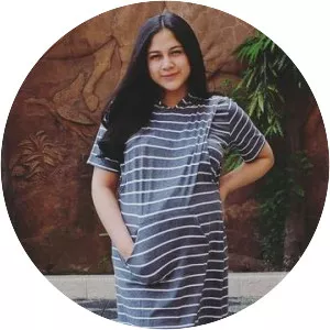 Nina Zatulini - Actress