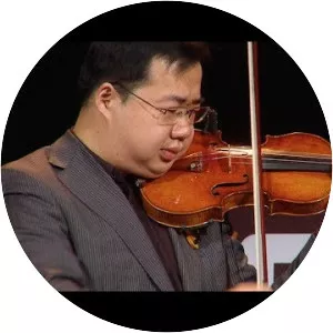 Ning Feng - Violinist