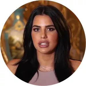 Nisha Downes photograph