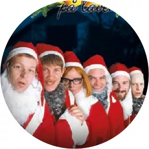 Nissene på låven2001